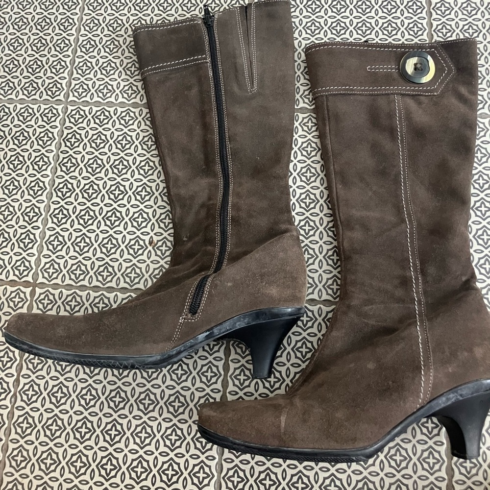 La CANADIENNE Gray Heeled Waterproof Boots